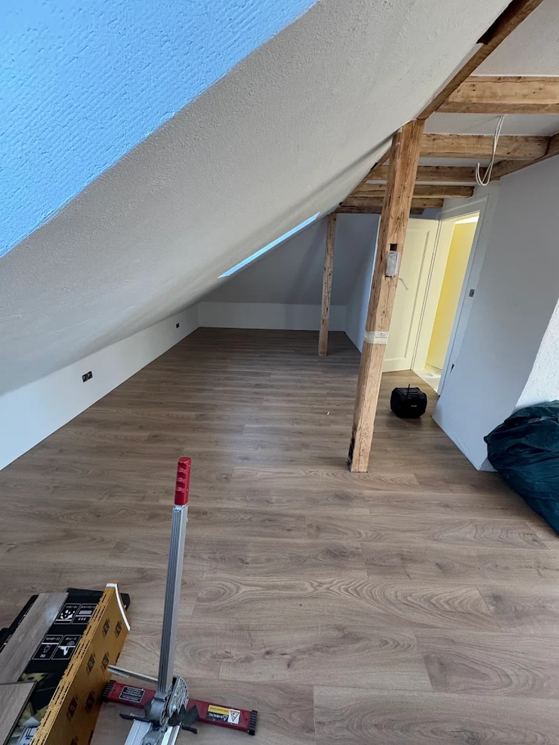 Sanny Malik Dienstleistungsservice - Renovierungs- und Gartenarbeiten - Innenrenovierung