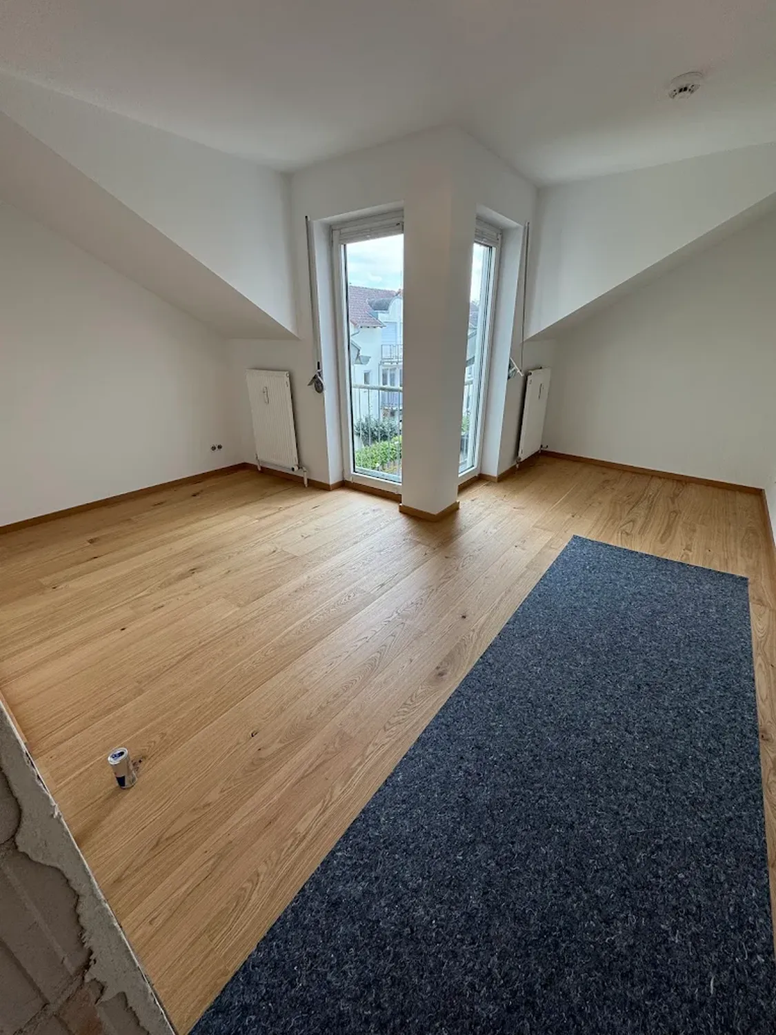 Sanny Malik Dienstleistungsservice - Renovierungs- und Gartenarbeiten - Zimmerrenovierung