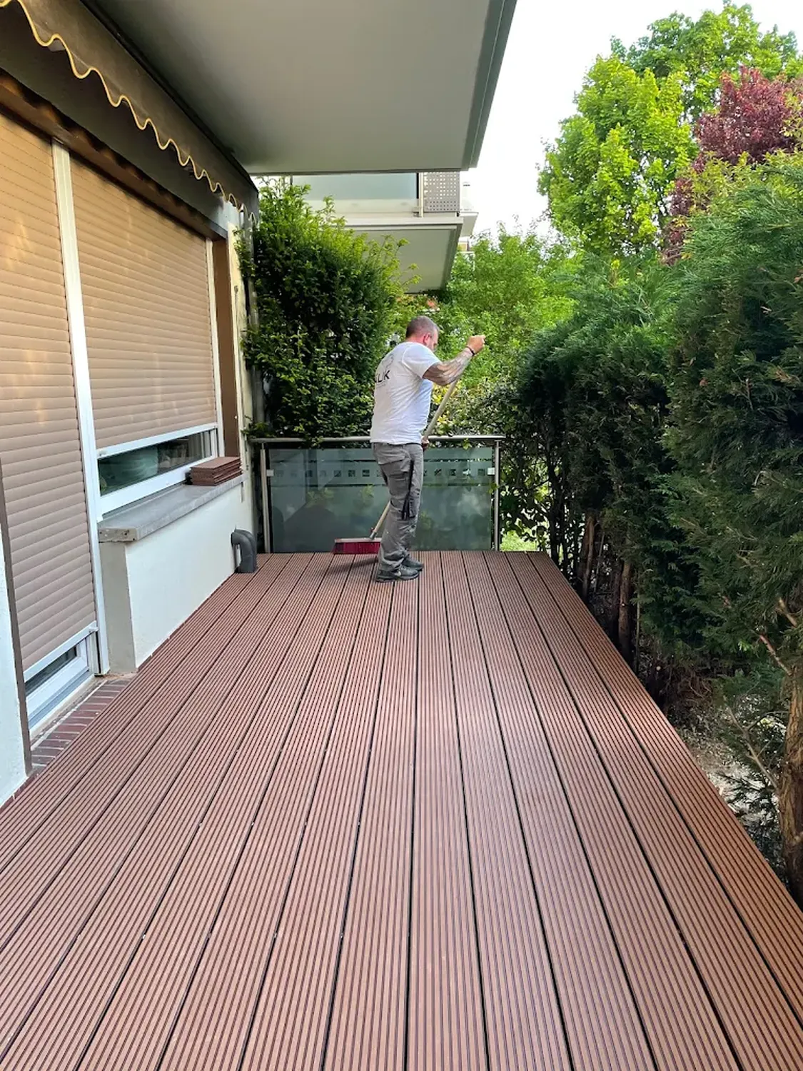 Sanny Malik Dienstleistungsservice - Renovierungs- und Gartenarbeiten - Terrassenrenovierung