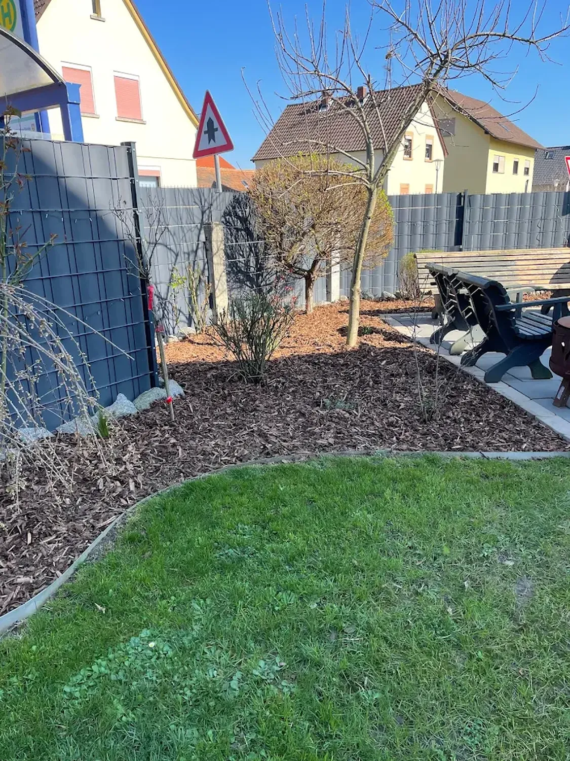 Sanny Malik Dienstleistungsservice - Renovierungs- und Gartenarbeiten - Garten